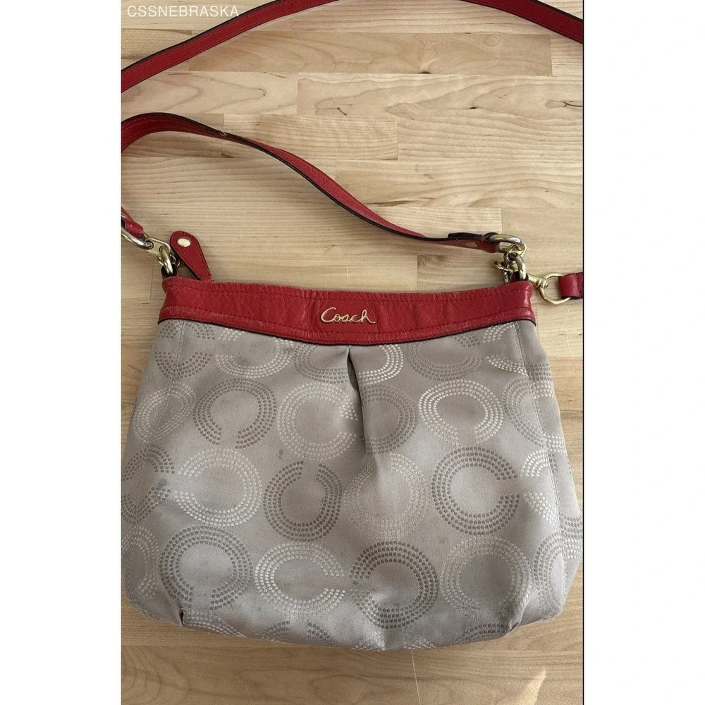 Coach Beige & Red vintage crossbody Shoulder Bag Signature‎ - Size S